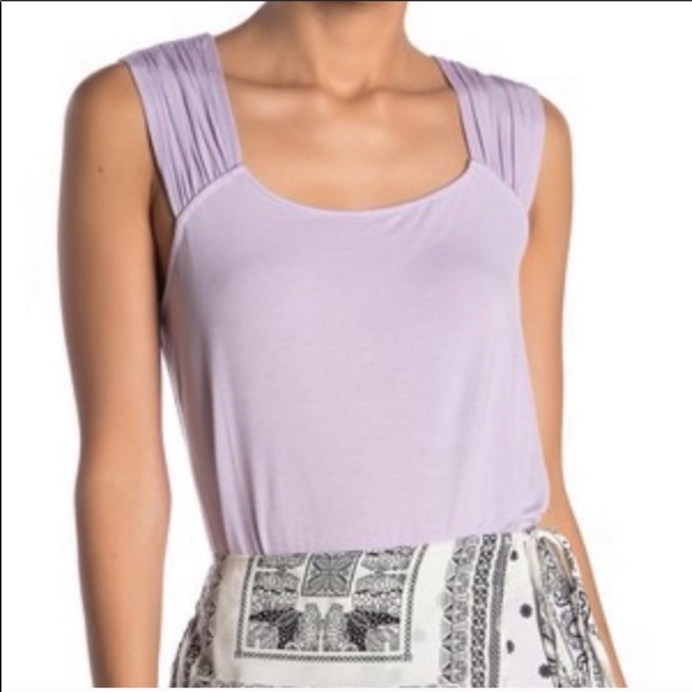 14th & Union lilac sleeveless blouse